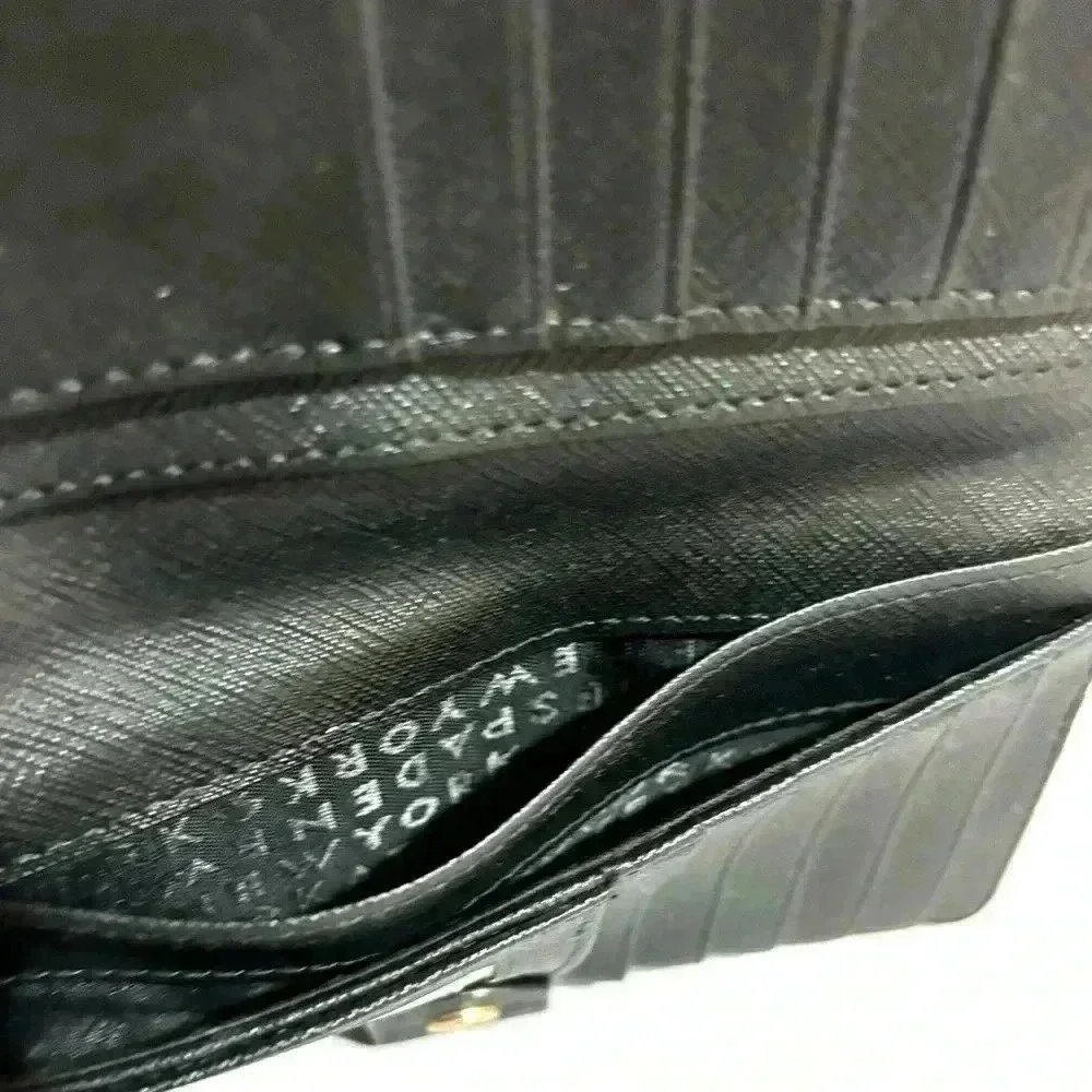 Kate spade beige/ black leather wallet